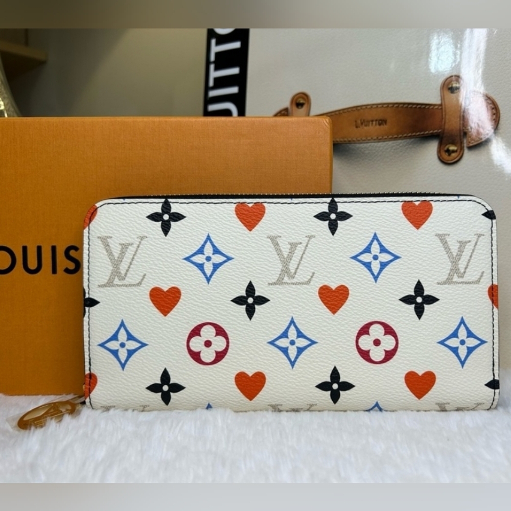 Louis Vuitton Game On Long Wallet NWOT